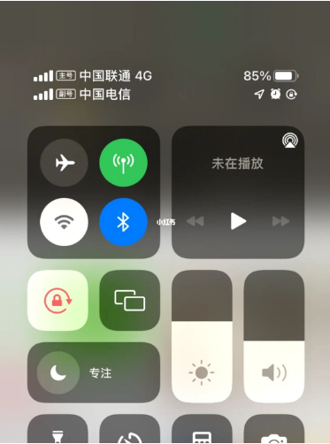 上杭苹果手机维修分享iPhone双卡信号解决办法 